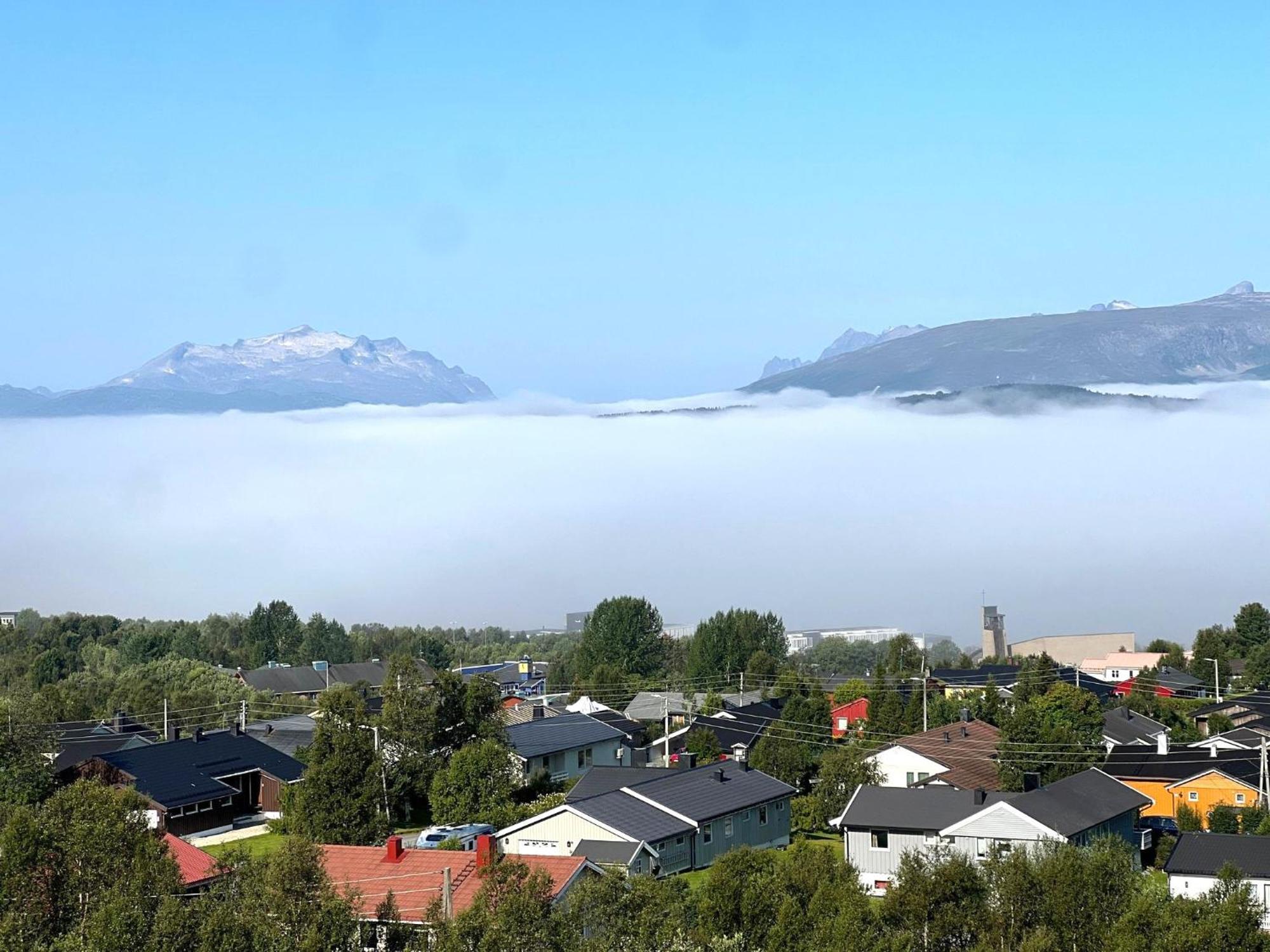 Miracle Tromso, Cozy Double Bed Private Room In A Shared Apartment With Stunning Tromso Views Luaran gambar